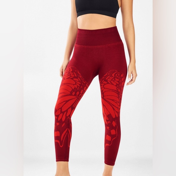 NWT Fabletics Seamless Butterfly 7/8 Leggings - Picture 3 of 10